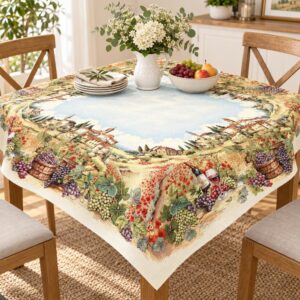 Serweta gobelinowa kwadrat 100x100 w winogrona na stole w jadalni